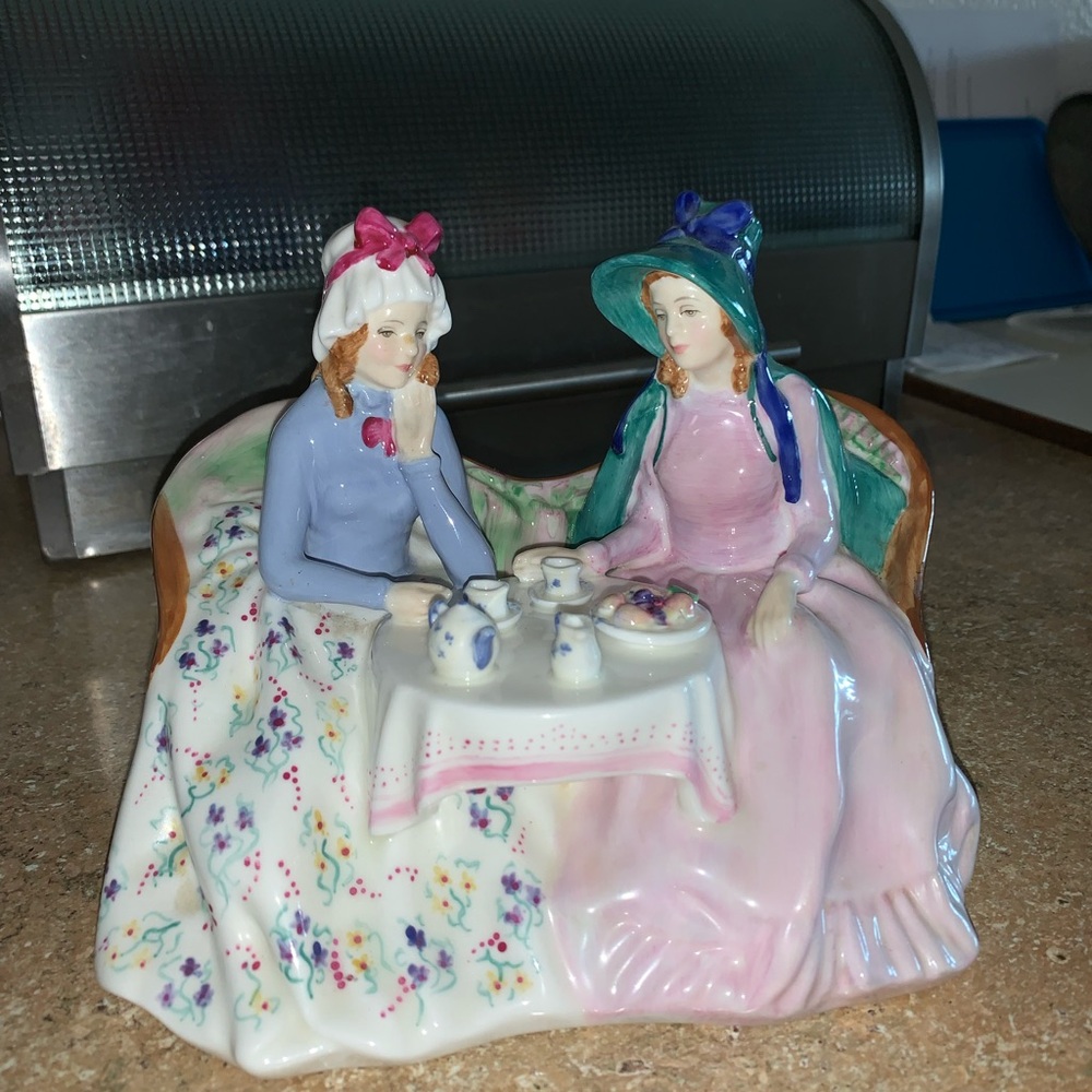 Royal Doulton Afternoon Tea Figurine